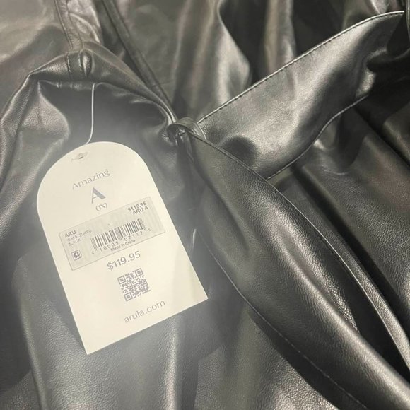 Arula NWT Soft Vegan Leather Dress Coat with Belt size 1X - Picture 7 of 16